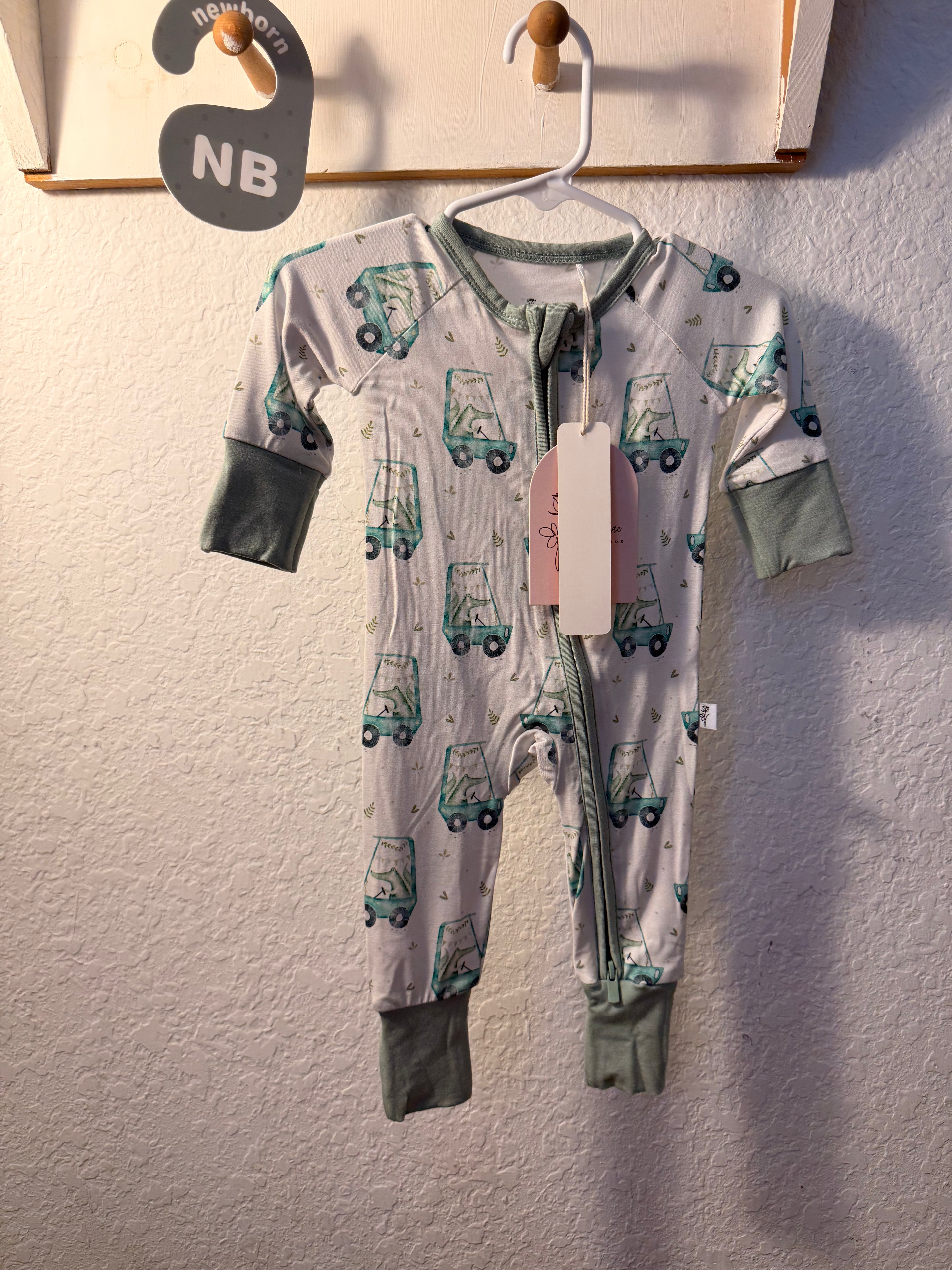 NWT Golf Cart Bamboo Zippy Newborn