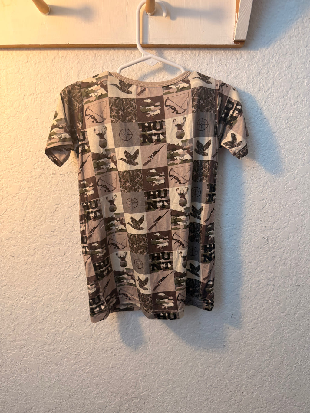 Hunting Camo Patchwork Bamboo Shirt & Shorts Set – 4/5T 🦌🌲✨