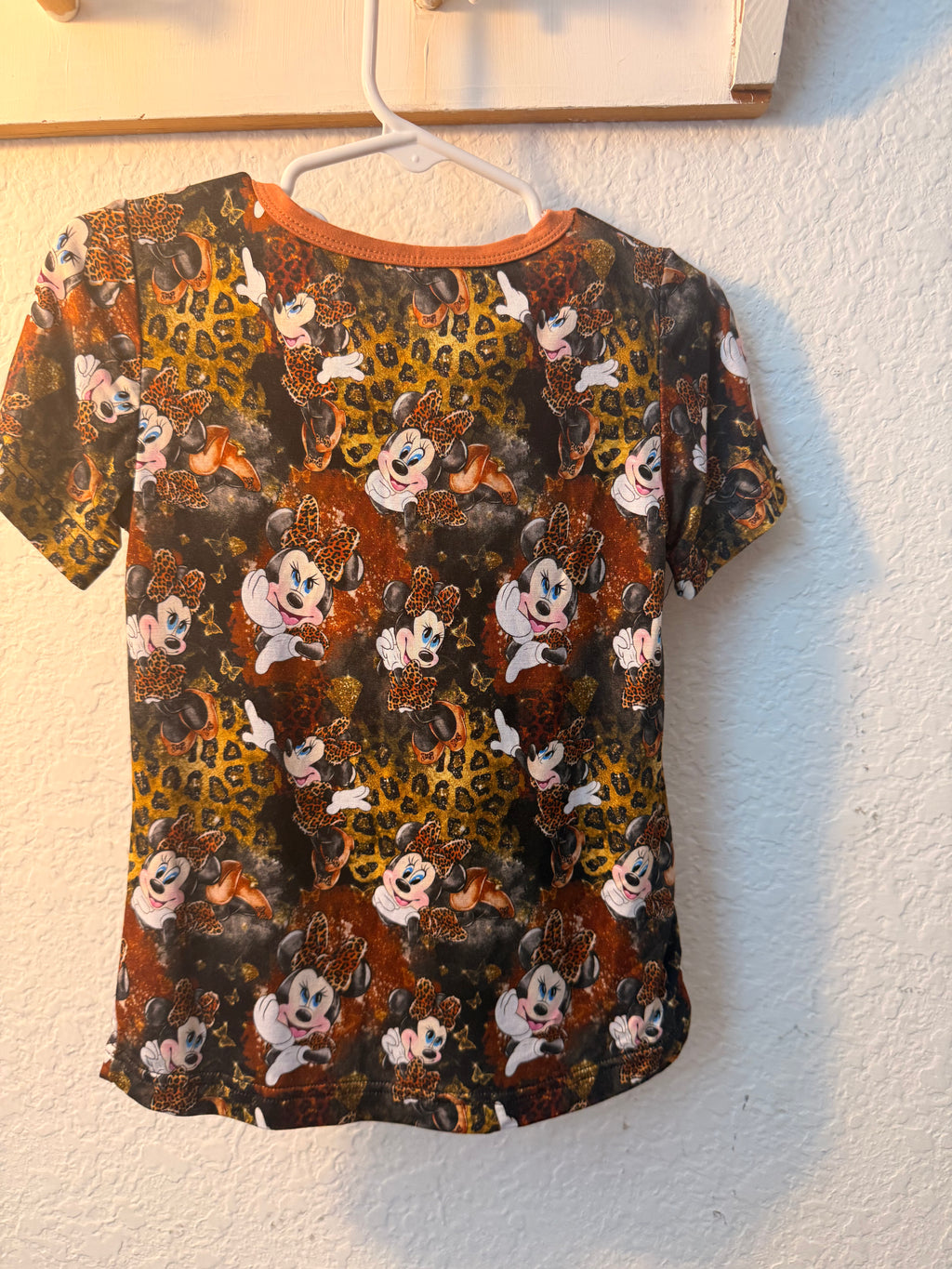 Minnie Mouse Cheetah Bamboo Shirt & Short Set – 4T 🎀🐭✨